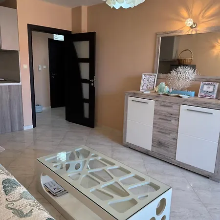 Luxury Apartments By The Beach - Pomorie Apartment *