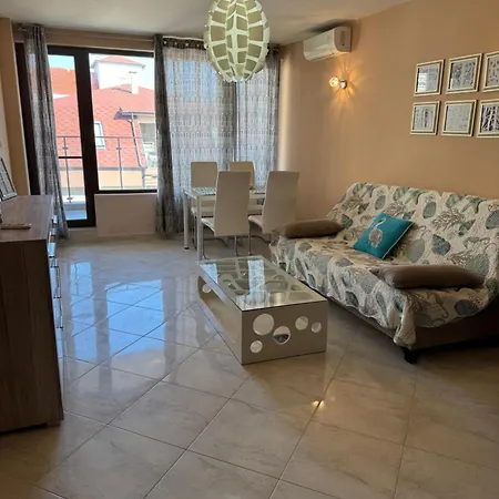 Luxury By The - * بوموري