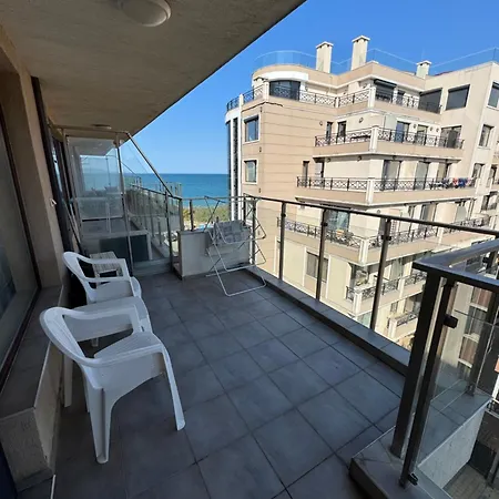 Luxury Apartments By The Beach - Pomorie Apartment