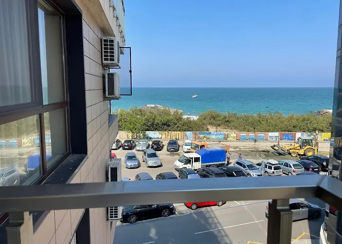 Luxury By The - Apartment *