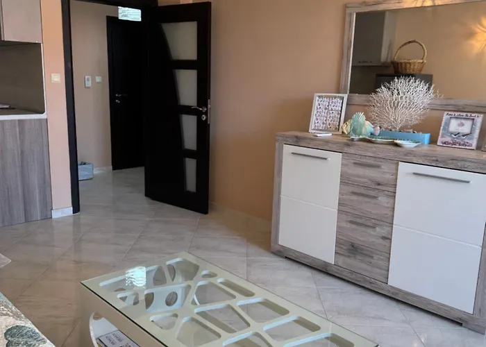 Luxury Apartments By The Beach - Pomorie Apartment *