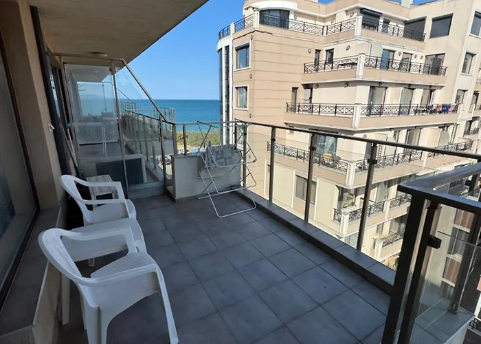 Luxury Apartments By The Beach - Pomorie Apartment