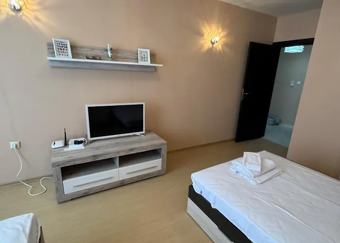 Apartment Luxury Apartments By The Beach - Pomorie